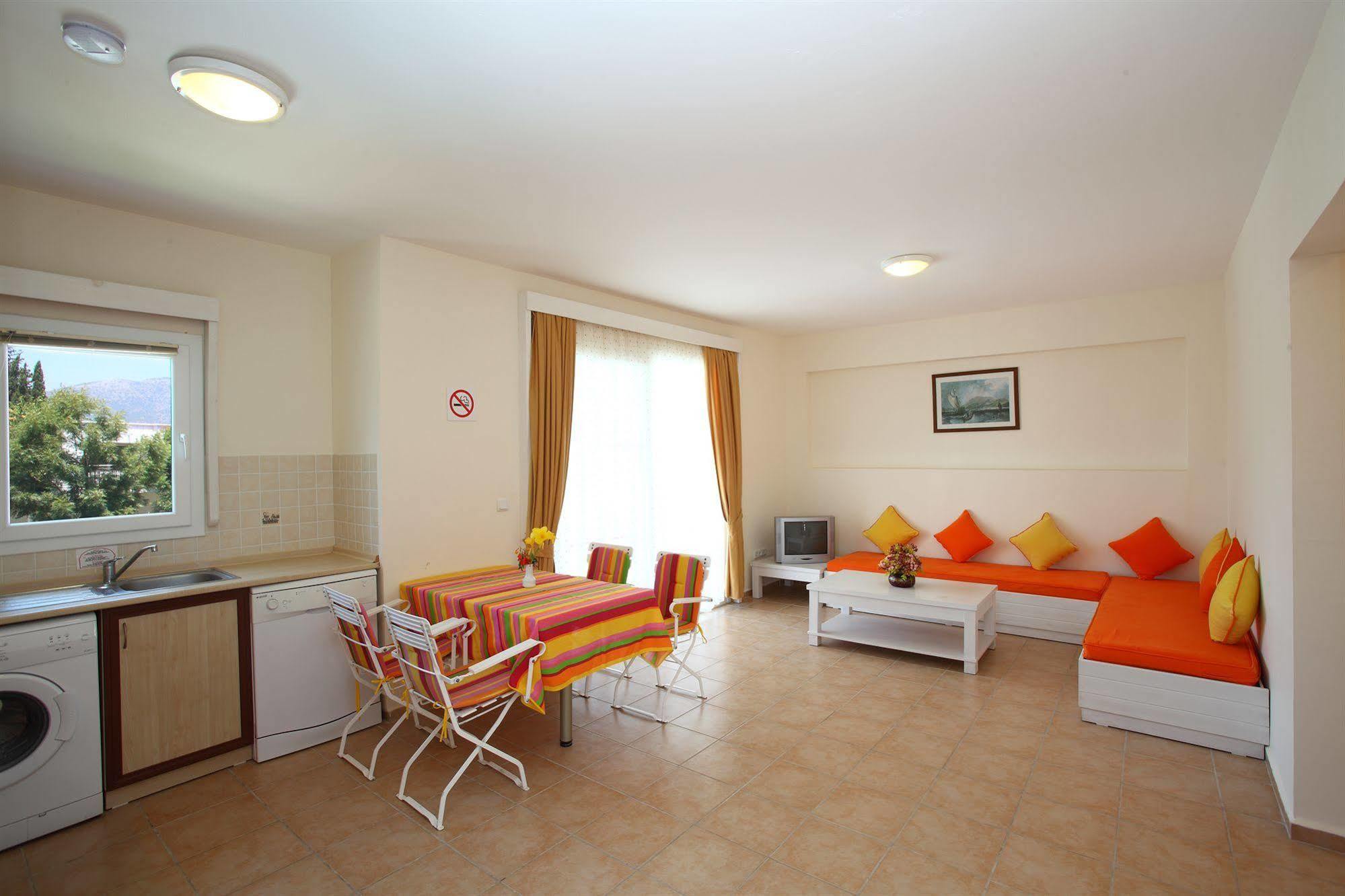 Muskebi Apart Otel Ortakent Buitenkant foto