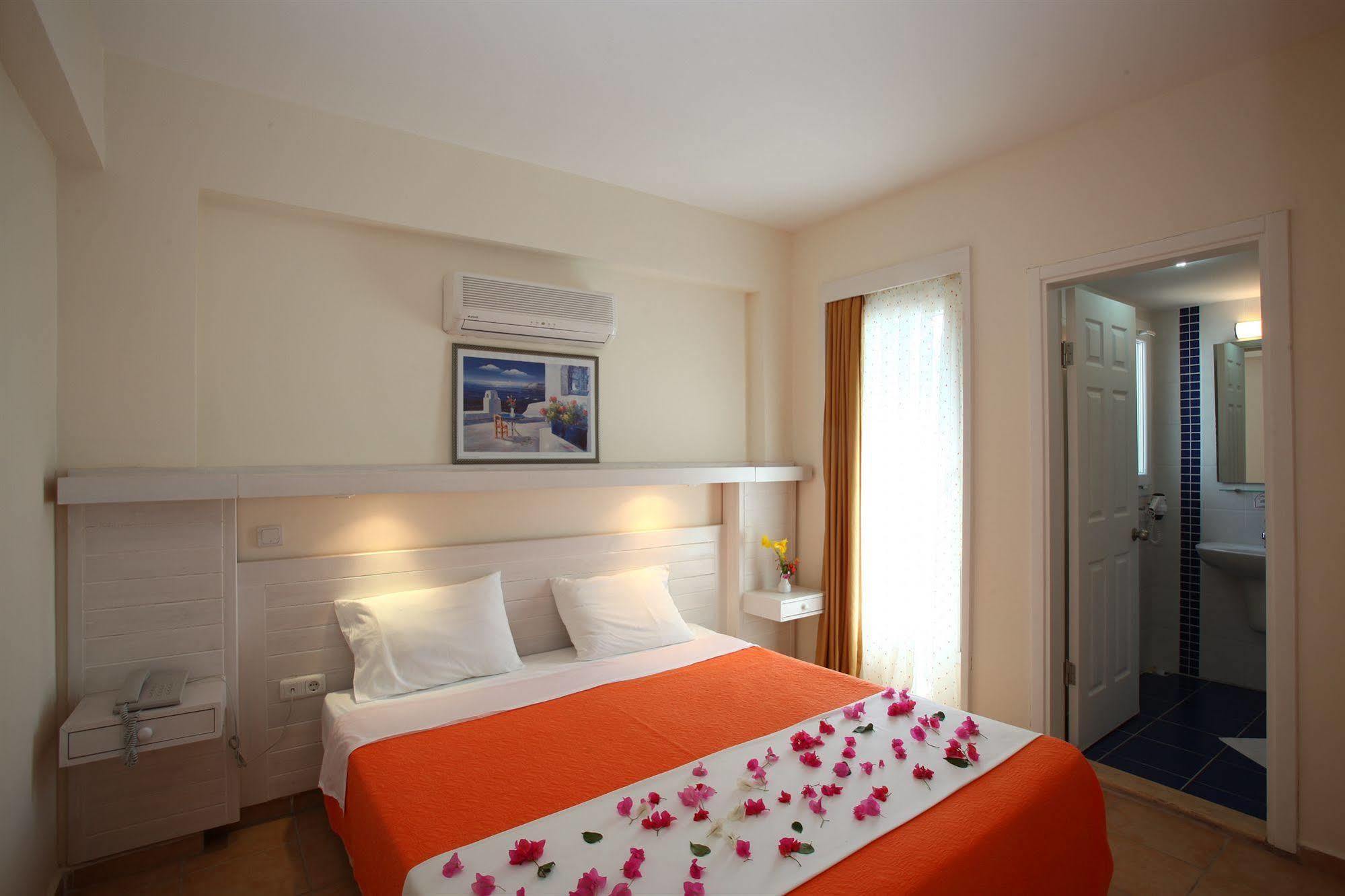 Muskebi Apart Otel Ortakent Buitenkant foto